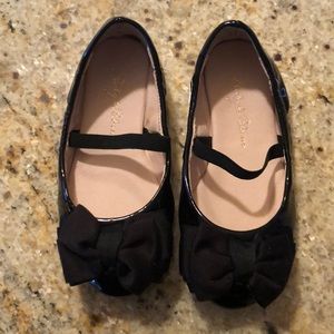 Little girls patent leather shoes